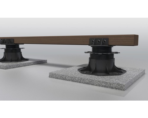 Pied de terrasse réglable avec poutre en bois sur dalles de béton