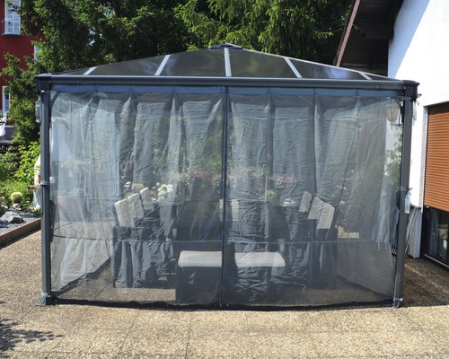Pavillon avec moustiquaire pour se protéger des insectes