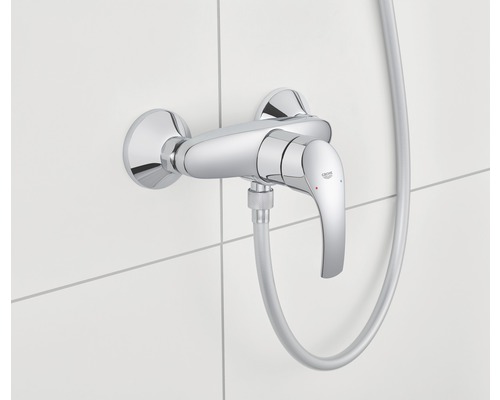 Duscharmatur zur Wandmontage mit Brauseschlauch