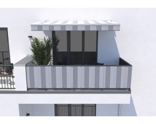 Balcon avec brise-vue, store et plantes