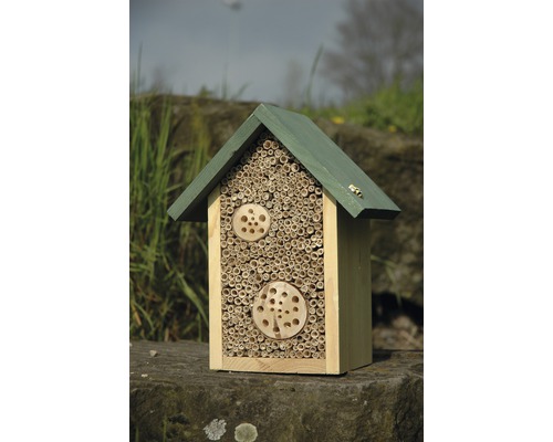 Hôtel à insectes en bois avec nichoir pour abeilles sauvages