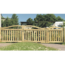 Clôture en bois avec portail dans un jardin