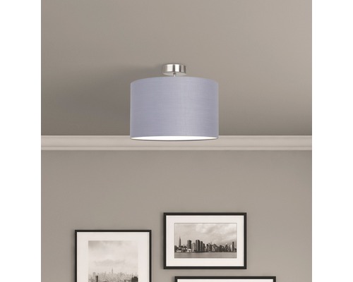 Deckenleuchte mit rundem Lampenschirm aus Stoff