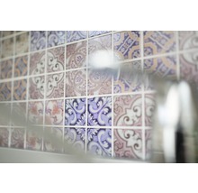 Carreaux muraux avec décor à motifs