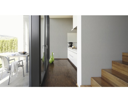 Intérieur avec terrasse, cuisine et escalier