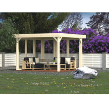 Holzpavillon mit Sitzgruppe im Garten