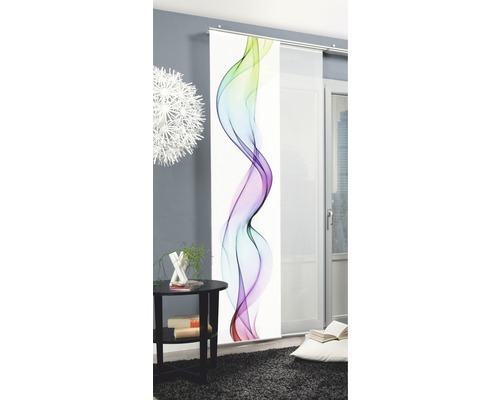 Panneau coulissant décoratif avec motif abstrait dans une pièce aménagée de façon moderne.