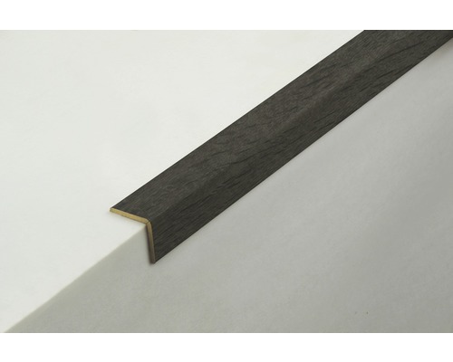 Profilé d''angle en bois sur une surface
