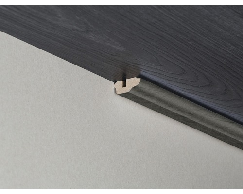 Plinthe en bois pour sol stratifié