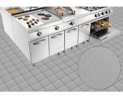 Gastroküche mit Grill, Fritteuse und Backofen