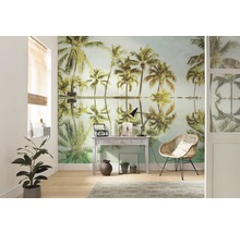 Intérieur avec papier peint photo motif palmiers, bureau et chaise