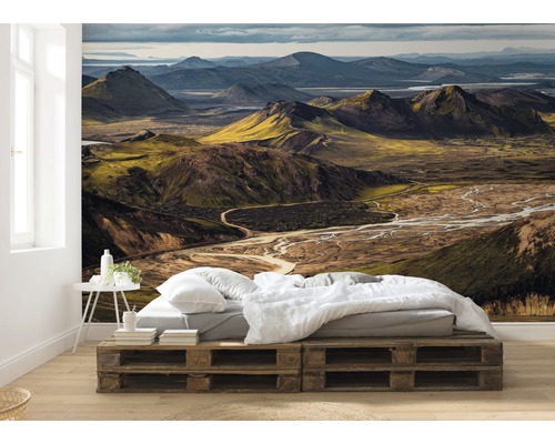 Salon avec papier peint photo représentant un paysage de montagne