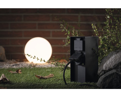 Prise de jardin extérieure avec câble d''alimentation et globe lumineux