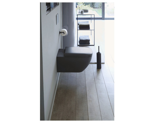 WC suspendu avec support papier toilette et étagère dans salle de bains