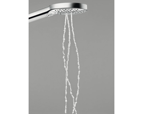 Handbrause mit Wasserstrahl im Detail