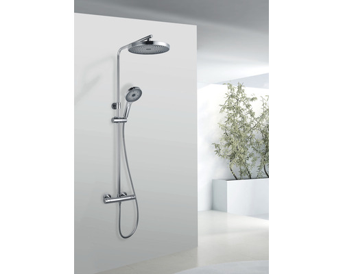 Duschsystem mit Kopf- und Handbrause im Badezimmer