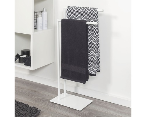 Porte-serviettes autoportant avec deux serviettes