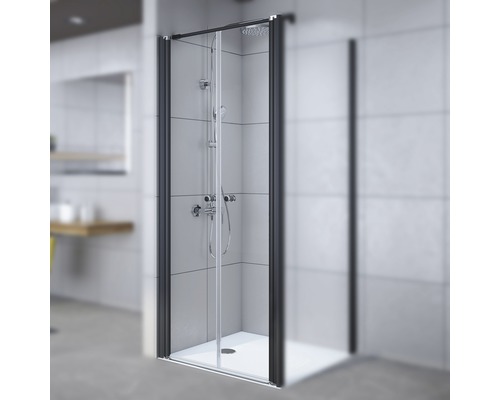 Dusche mit Duschkabine aus Glas und Rahmen