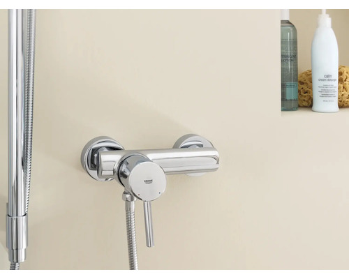 Mitigeur de douche apparent avec flexible de douche et logo Grohe