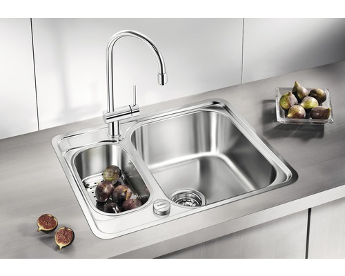 Évier en acier inoxydable avec égouttoir et mitigeur
