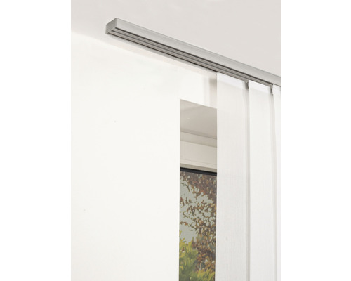 Rail de rideau avec rideaux monté au plafond