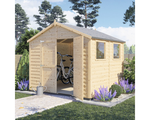 Gartenhaus aus Holz mit geöffneter Tür und Fahrrädern im Inneren