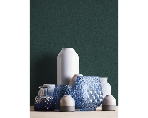 Arrangement de vases en verre et en céramique