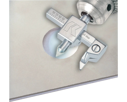 Kreisschneider im Einsatz zum Bohren eines Lochs