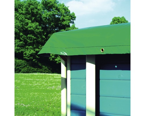 Toit de bâche vert sur abri de jardin