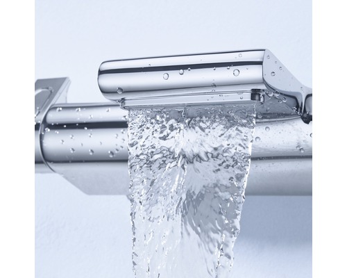 Robinet avec eau courante