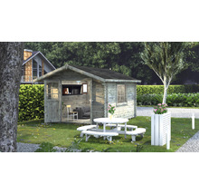 Garten mit Gartenhaus aus Holz und Picknicktisch