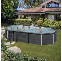 Ensemble de piscine hors sol en bois composite Gre ovale 664x386x124 cm avec groupe de filtration à sable, skimmer, échelle, sable de filtration et intissé de protection du sol gris