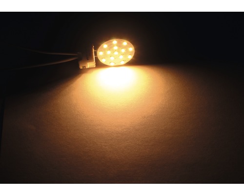 Gros plan d''une lampe LED allumée