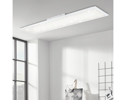 Rechteckige LED Deckenleuchte an Zimmerdecke