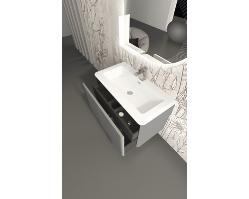 Modernes Badezimmer mit Waschbeckenunterschrank und offenem Schubfach