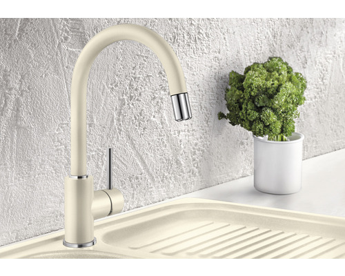 Robinet de cuisine au design classique avec bec haut et mitigeur monocommande