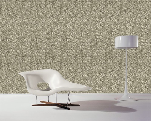 Scène avec papier peint textile, chaise et lampadaire