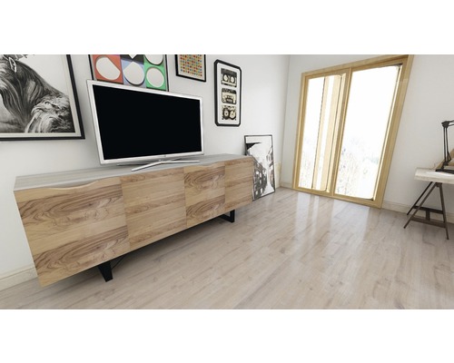 Wohnzimmer mit TV-Schrank aus Holz und Fernseher