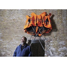 Livre « anglais » Ai Weiwei & HORNBACH – « Safety Jackets Zipped the Other Way »-thumb-2