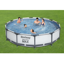 Piscine tubulaire Bestway Steel Pro MAX avec des personnes se baignant dans le jardin