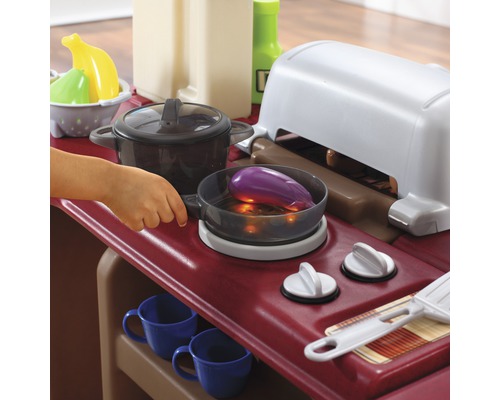 Spielküche mit Kochfeld, Spüle und Zubehör für Kinder