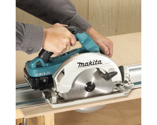 Scie circulaire portative sans fil Makita DHS782ZJ 2x18 V, sans batterie ni chargeur, avec MAKPAC Scie circulaire portative sans fil Makita DHS782ZJ 2x18 V, sans batterie ni chargeur, avec MAKPAC