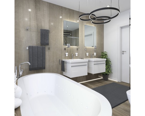 Salle de bain avec baignoire, deux lavabos avec miroirs et serviettes