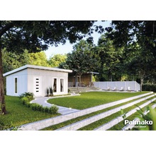 Garten mit Gartenhaus aus Holz und Rasenflächen