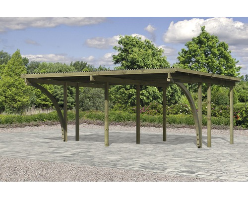 Holzcarport mit Metalldach im Aussenbereich