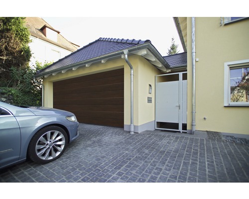 Porte sectionnelle ARON 2375x2125 mm dark oak avec motorisation de porte de garage, émetteur portatif à 2 touches RSC2