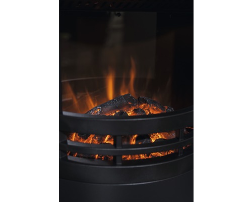 Gros plan d''un foyer électrique avec des flammes et des charbons simulés.