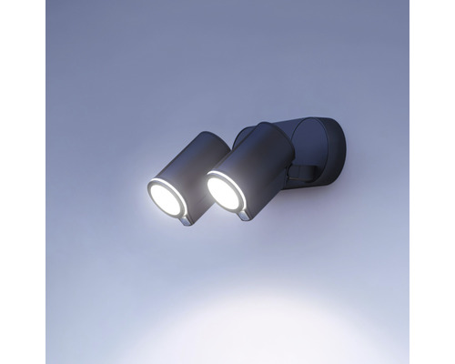 Doppelte Wandleuchte mit zwei Lichtquellen