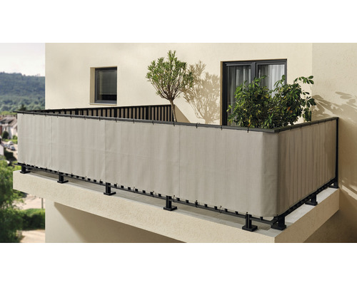 Balcon avec brise-vue et plantations pour plus d''intimité