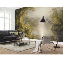 Salon avec papier peint photo, canapé, table, chaise et lampadaire